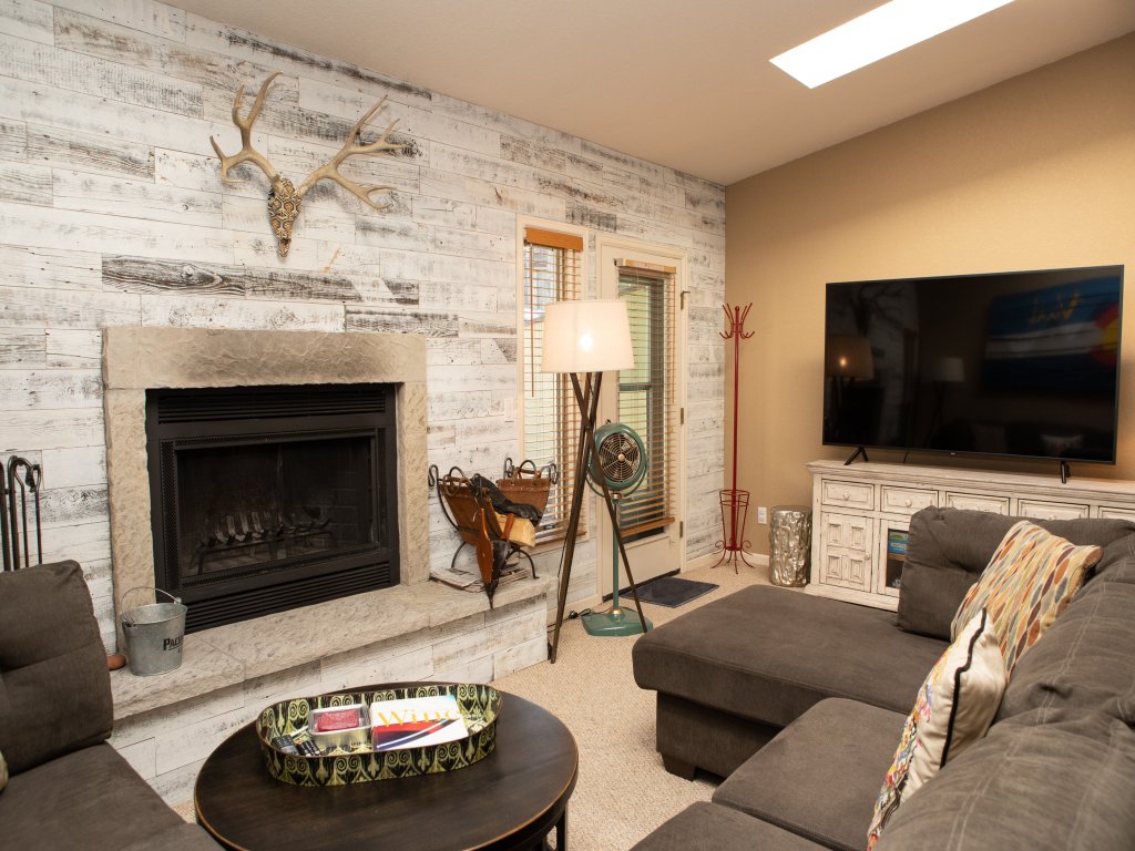 J1 Meadow Creek Condominiums Vacation Rental in Colorado - RedAwning