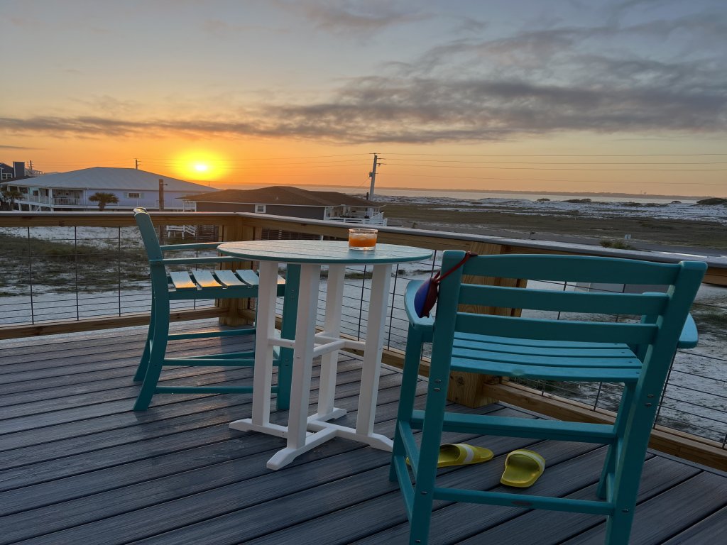 Pelican Roost Vacation Rental in Navarre Beach - RedAwning