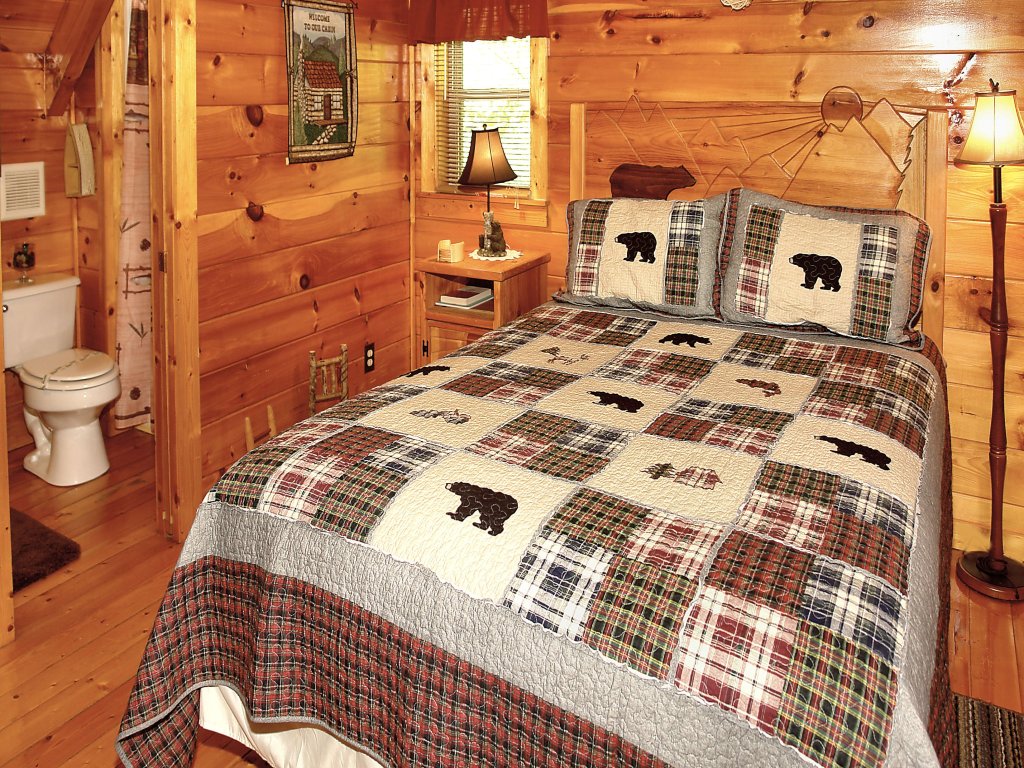 A Bit of Heaven Vacation Rental in Cosby - RedAwning