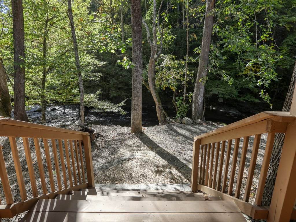 Wandering Creek Vacation Rental in Cosby - RedAwning