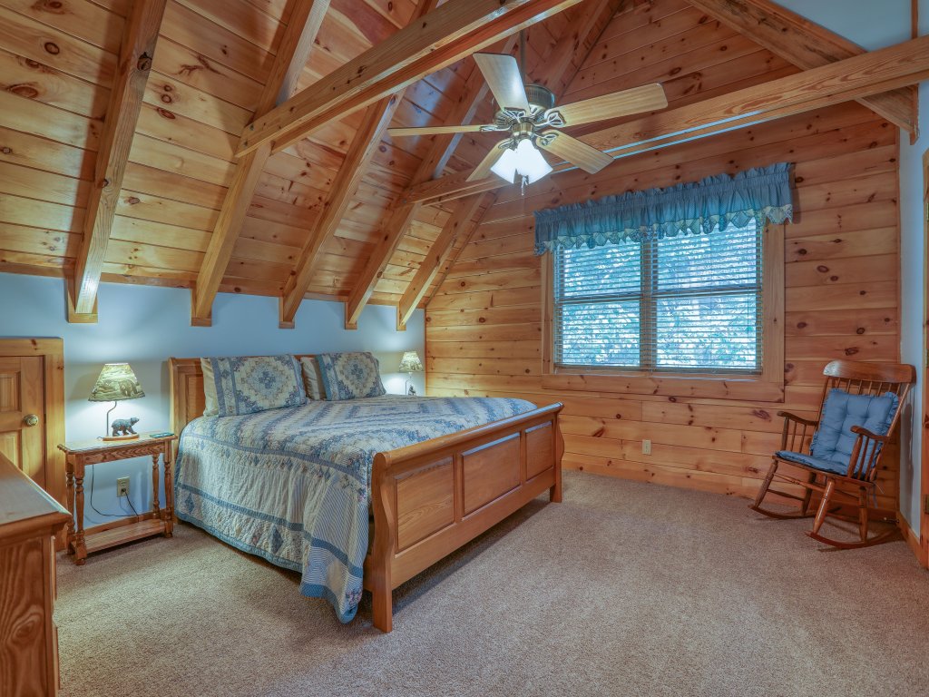 Mountain View Vacation Rental in Cosby - RedAwning