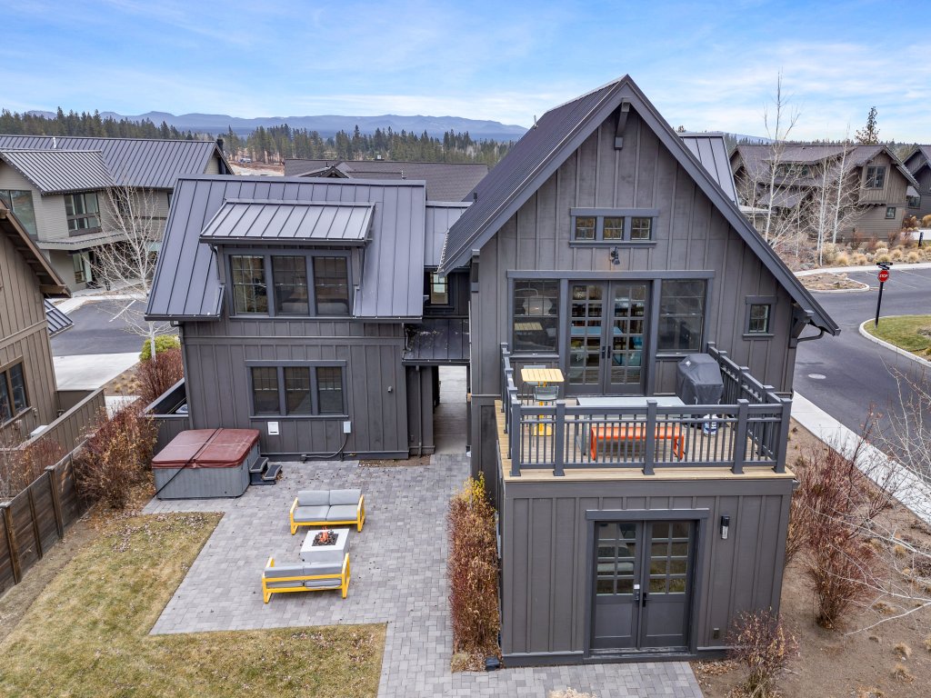 Pet-Friendly Cairn Home features Private Hot Tub and Fire Pit on the Back Patio Vacation Rental in Bend - RedAwning