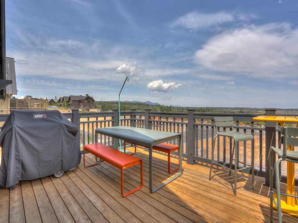 Pet-Friendly Cairn Home features Private Hot Tub and Fire Pit on the Back Patio Vacation Rental in Bend - RedAwning