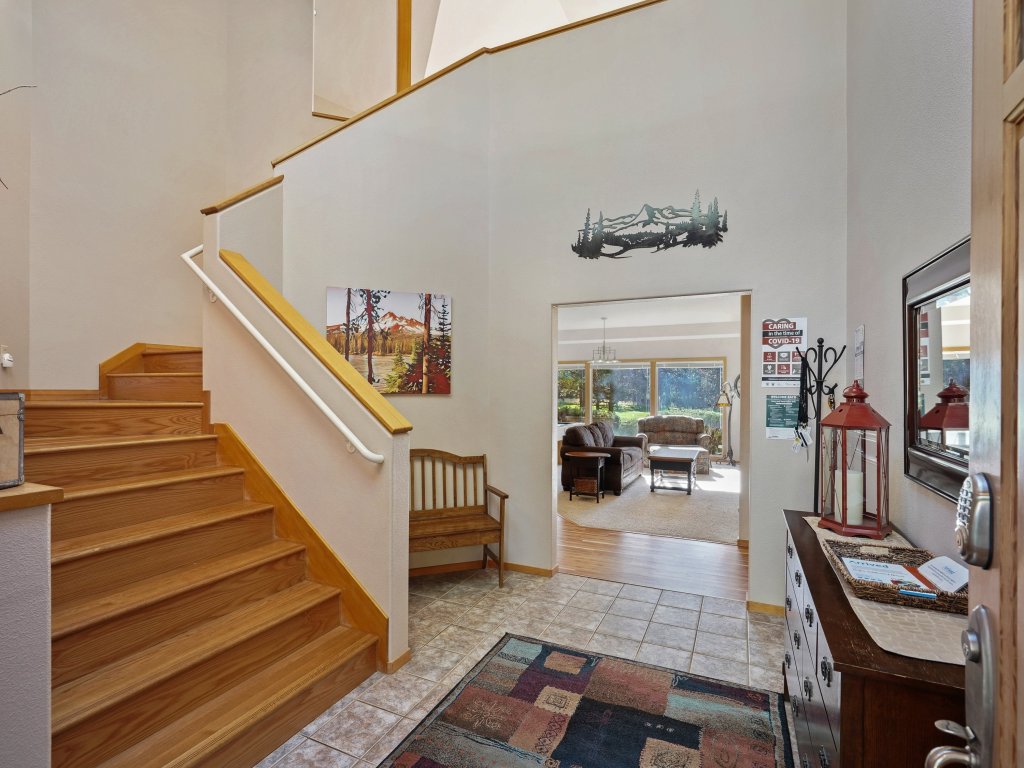 11 Tournament Vacation Rental in Sunriver - RedAwning