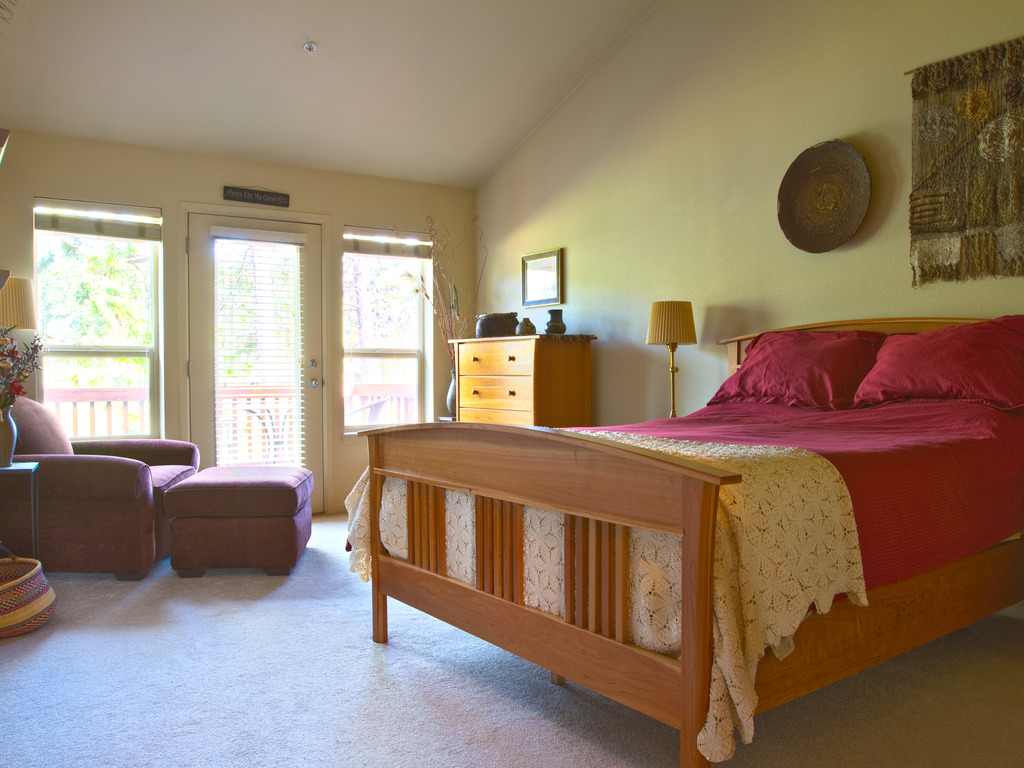 Widgi Creek #22 Vacation Rental in Bend - RedAwning