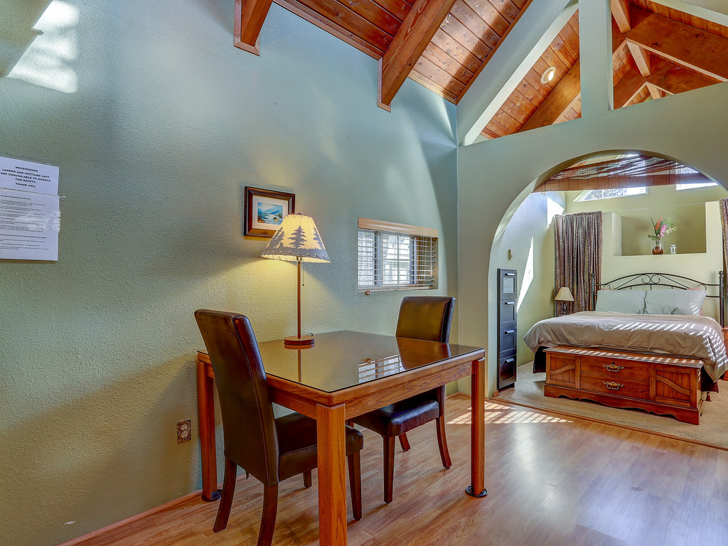 Pet-Friendly Waveseeker Home with Private Yard Vacation Rental in White Salmon - RedAwning