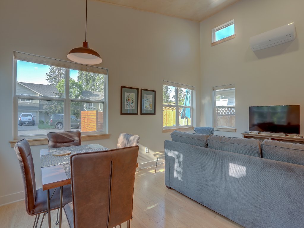 Brand New Modern Mod Pod Home with Private Yard Vacation Rental in Bend - RedAwning