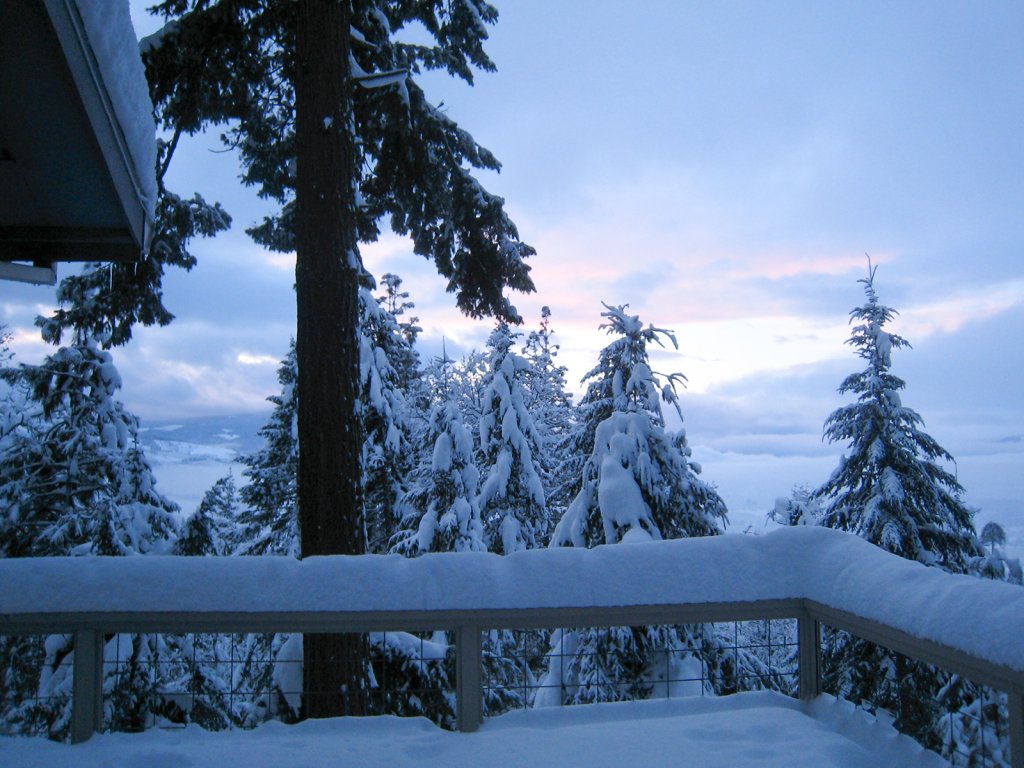 Fir Mountain Escape Vacation Rental in Hood River - RedAwning