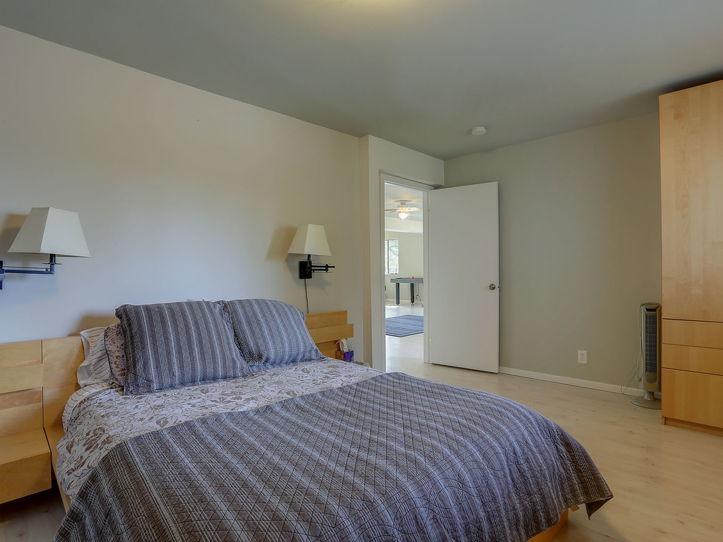Fir Mountain Escape Vacation Rental in Hood River - RedAwning