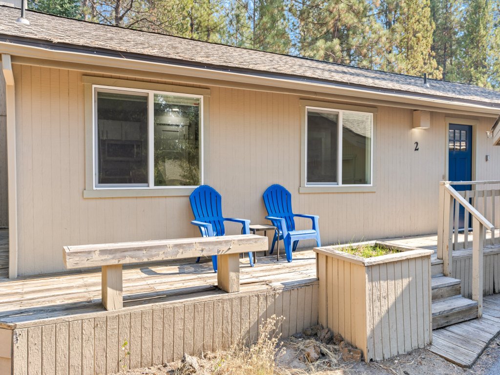 2 Killdeer Home features Private Hot Tub and Bikes to Explore Sunriver Vacation Rental in Sunriver - RedAwning