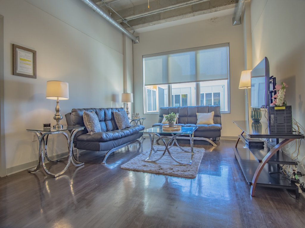 2BR Fully Furnished Apartment in Midtown Atlanta Vacation Rental in Atlanta - RedAwning