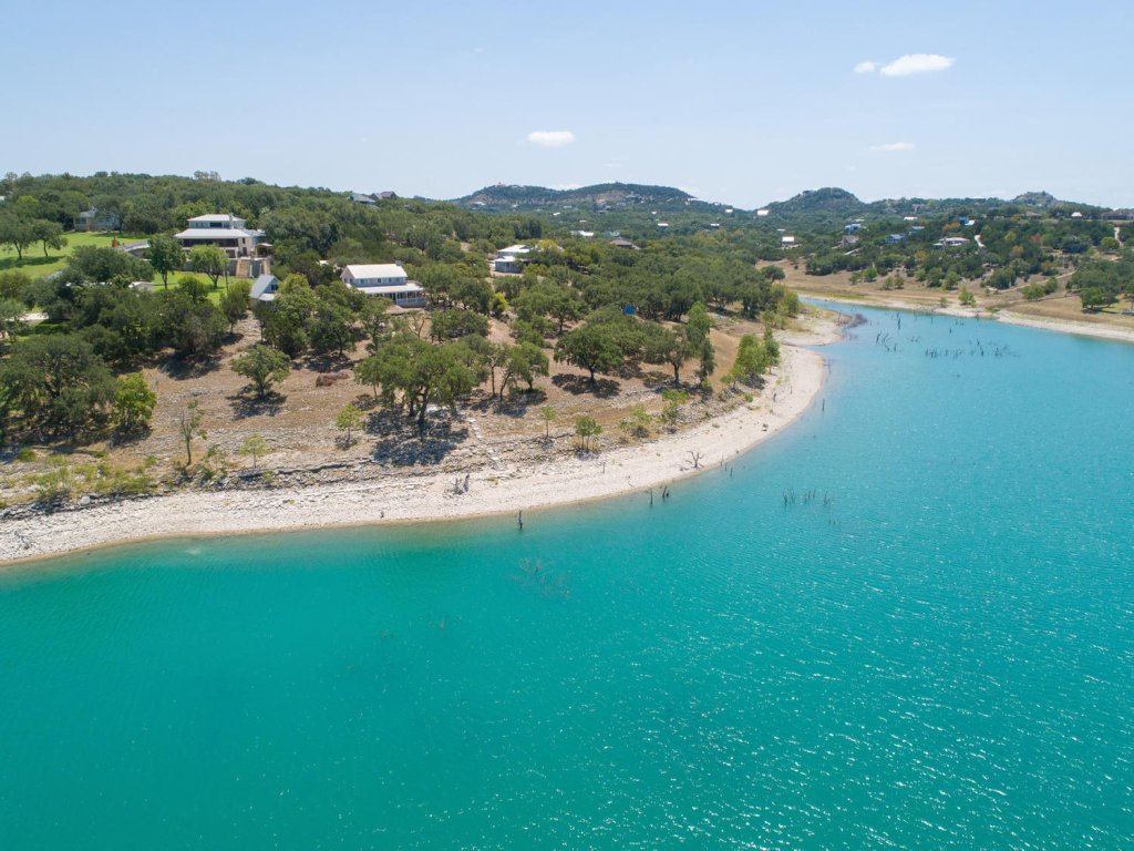 CL 1105C A Shore Thing  Vacation Rental in Canyon Lake - RedAwning