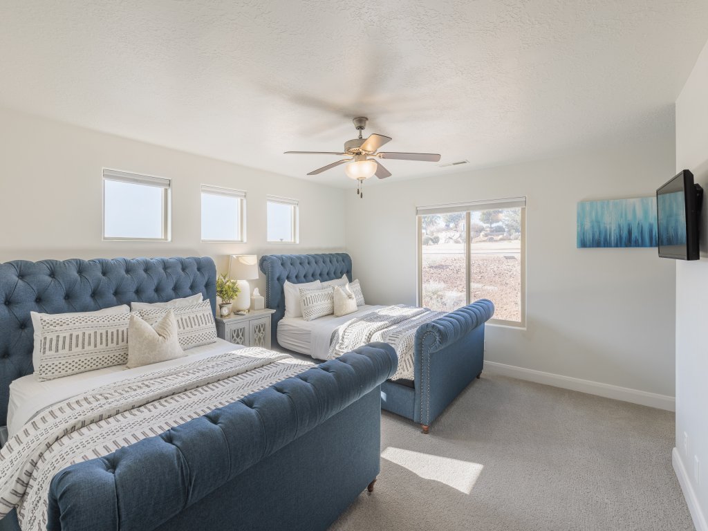 Red Rock Peace Vacation Rental in St. George - RedAwning