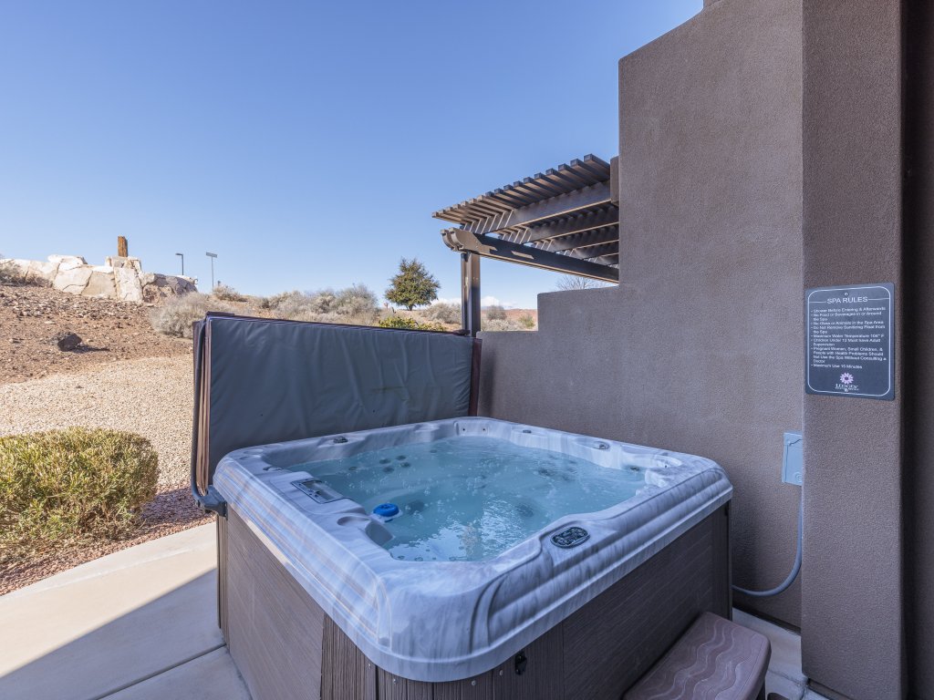 Red Rock Peace Vacation Rental in St. George - RedAwning