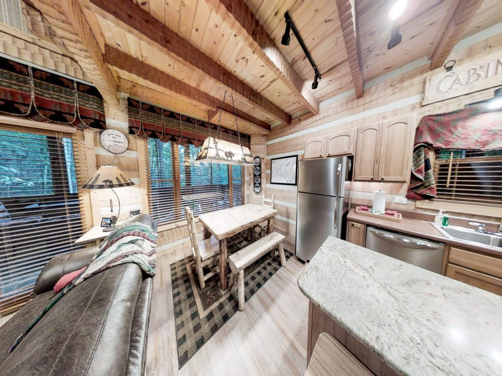 Streamsong Secluded Creek View Cabin with Hot Tub and Pool Table Vacation Rental in Sevierville - RedAwning