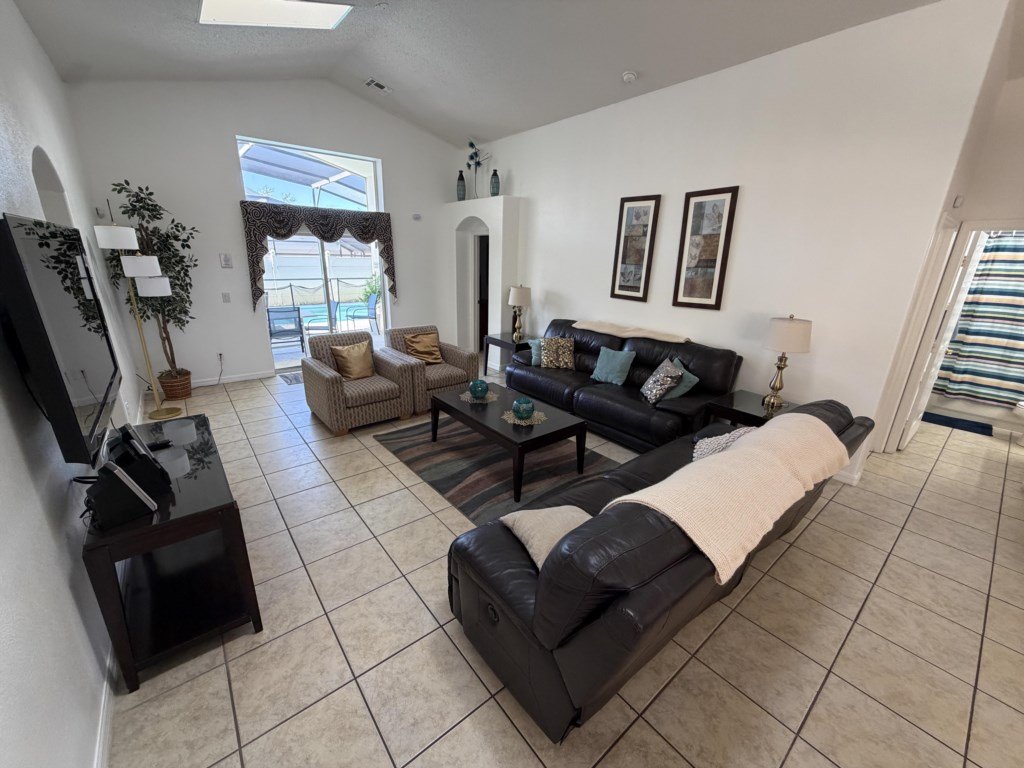  Daisy's Den Vacation Rental in Kissimmee - RedAwning