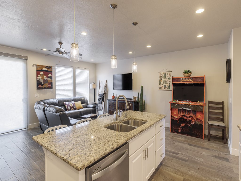 Base Camp Vacation Rental in St. George - RedAwning