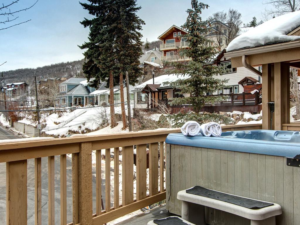 Main Street Lookout Walk Everywhere Mountain Views Hot Tub 19 Vacation Rental in Park City - RedAwning