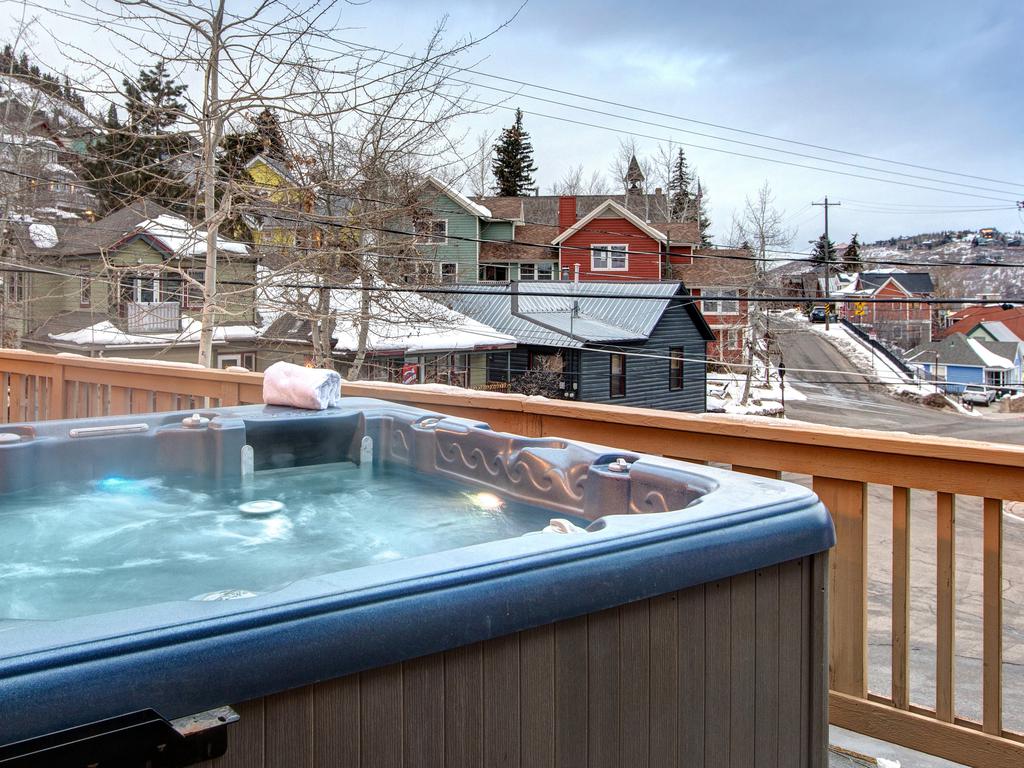 Main Street Lookout Walk Everywhere Mountain Views Hot Tub 19 Vacation Rental in Park City - RedAwning