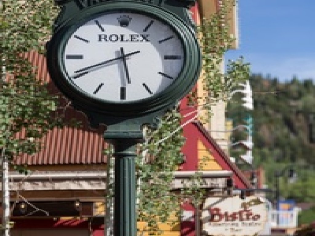 Main Street Lookout Walk Everywhere Mountain Views Hot Tub 19 Vacation Rental in Park City - RedAwning