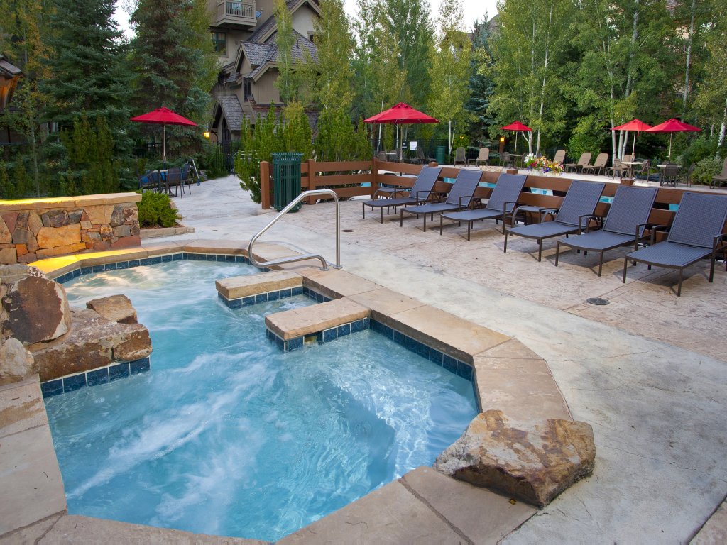 Aspenwood #207 Vacation Rental in Edwards - RedAwning