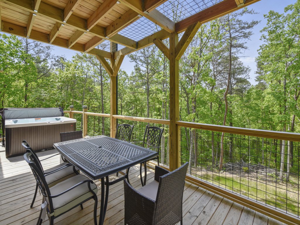 All Decked Out Vacation Rental in Sevierville - RedAwning