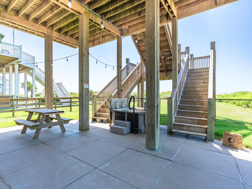 Keepin' It Reel Vacation Rental in Texas - RedAwning