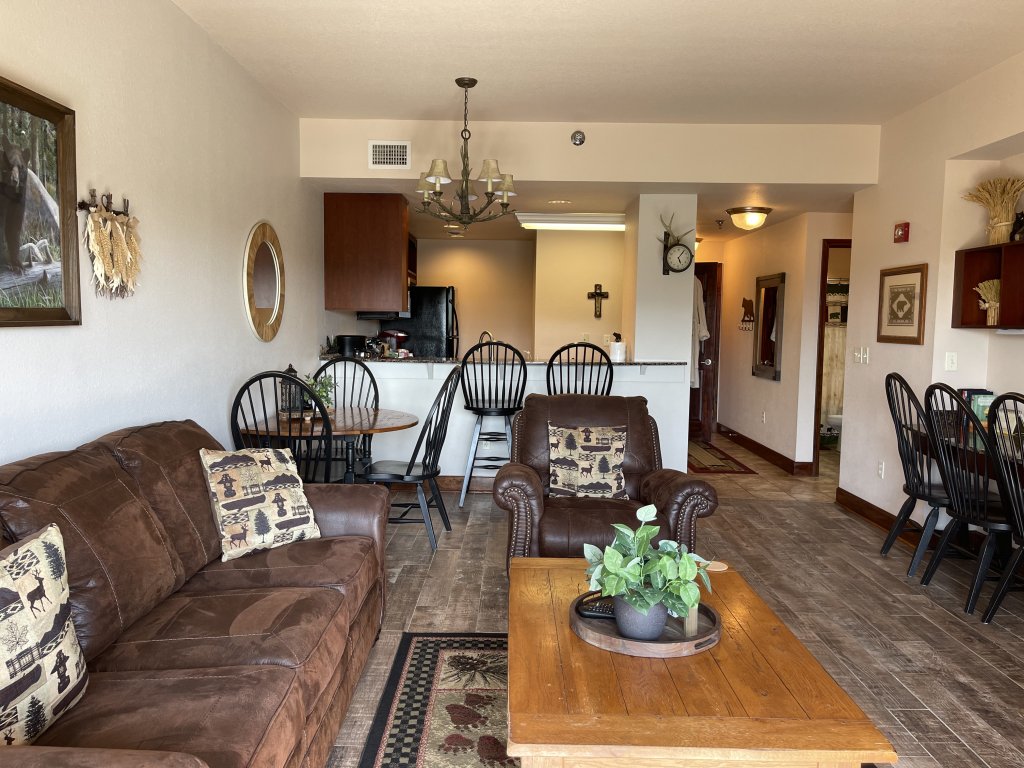 Bearadise Dreams Vacation Rental in Pigeon Forge - RedAwning