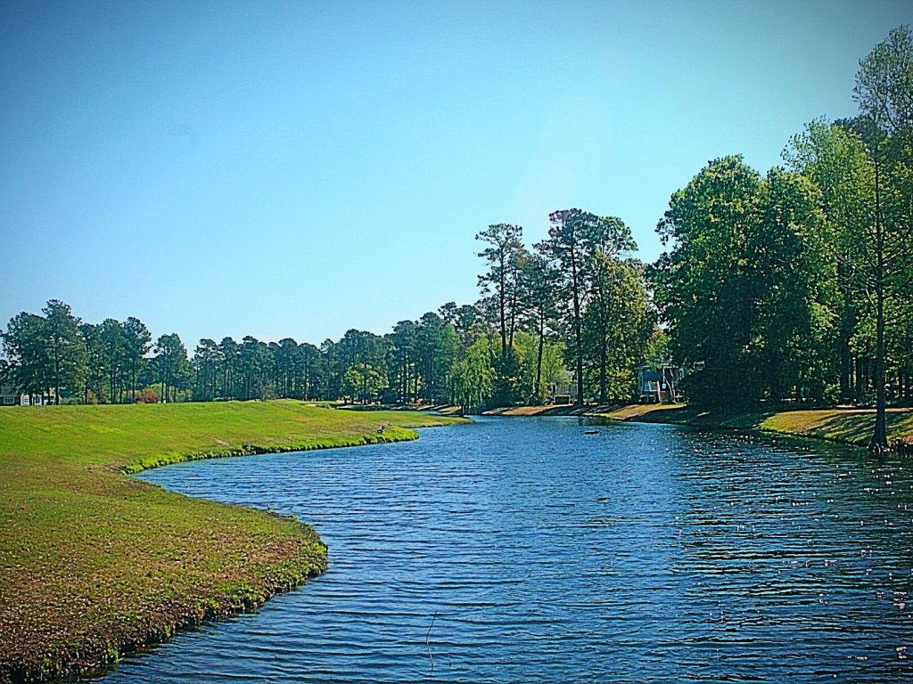 Brunswick Plantation Condo 1503M Next to Pool and Hickory Shaft Bistro! Vacation Rental in Calabash - RedAwning