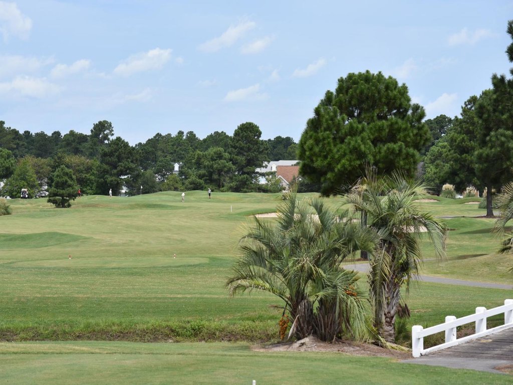 Family Friendly Villa 508 with 27 Hole Golf Course and Outdoor Pool Vacation Rental in Calabash - RedAwning