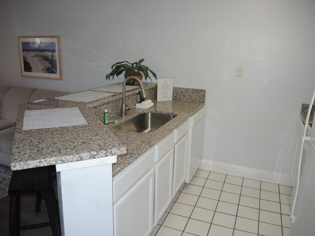 Brunswick Plantation Condo 302M with 27 Hole Golf Course and Close to Beach in Calabash Vacation Rental in Calabash - RedAwning