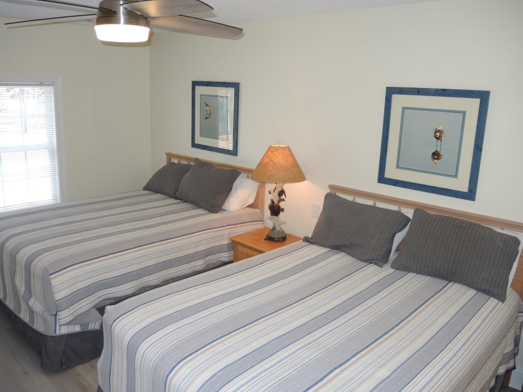 Brunswick Plantation Golf Resort Villa 1607 Close to Beach in Calabash Vacation Rental in Calabash - RedAwning