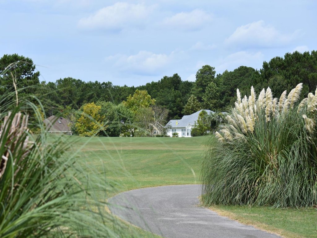 Golf Course View Villa 3009 with Access to Golf Course and Outdoor Pool Vacation Rental in Calabash - RedAwning