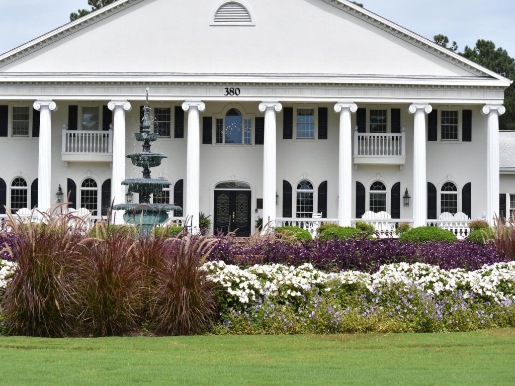 Family Friendly Condo 1504M with  Resort Golf Course Onsite Vacation Rental in Calabash - RedAwning