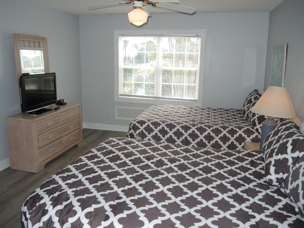 Family Friendly Golf Course View Condo 101M with Great Brunswick Plantation Resort Amenities Vacation Rental in Calabash - RedAwning