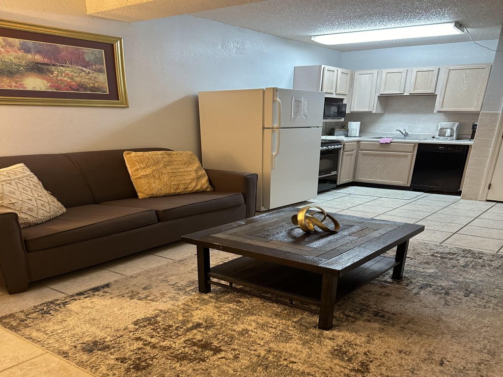 409 Riverside 1-Bedroom Condo Vacation Rental in Pigeon Forge - RedAwning