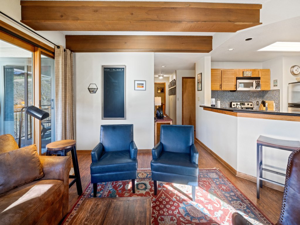 Plaza Condo With Mtn View - Sleeps 6! Vacation Rental in Crested Butte - RedAwning