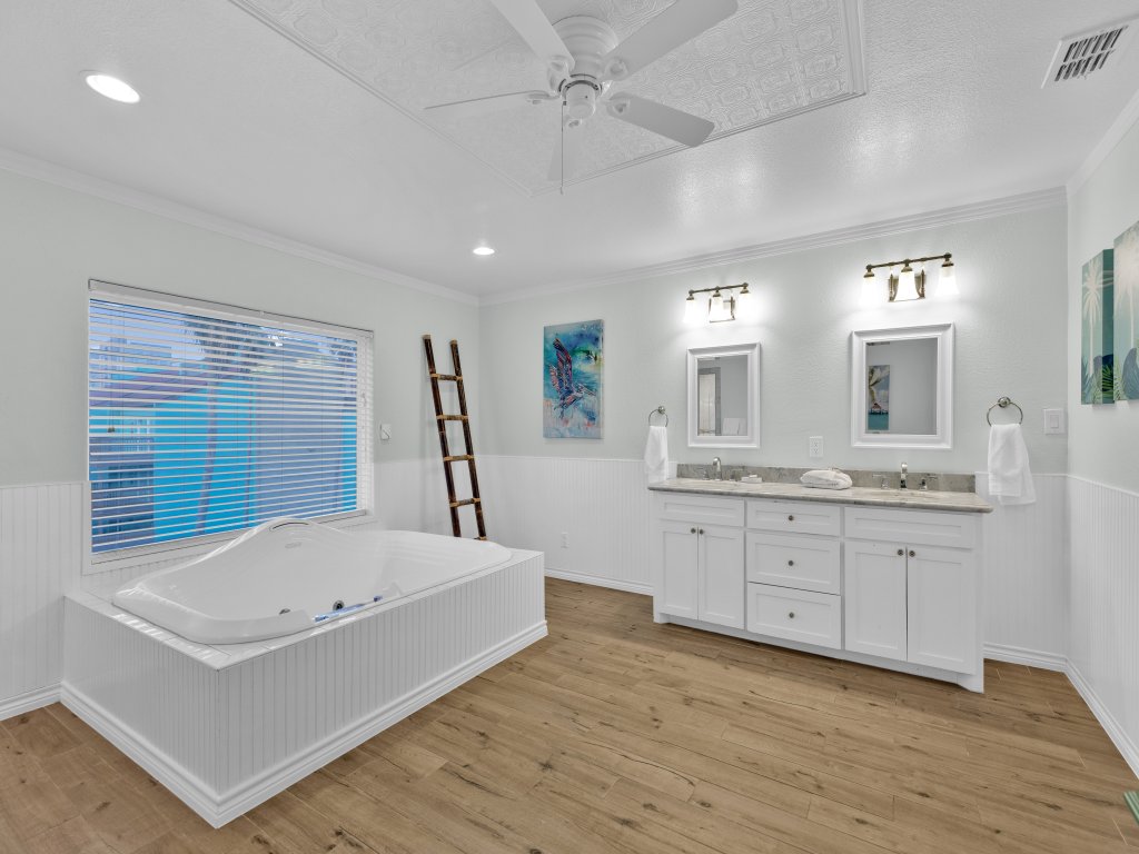 129B E. Hibiscus (Southern Comfort) Vacation Rental in South Padre Island - RedAwning