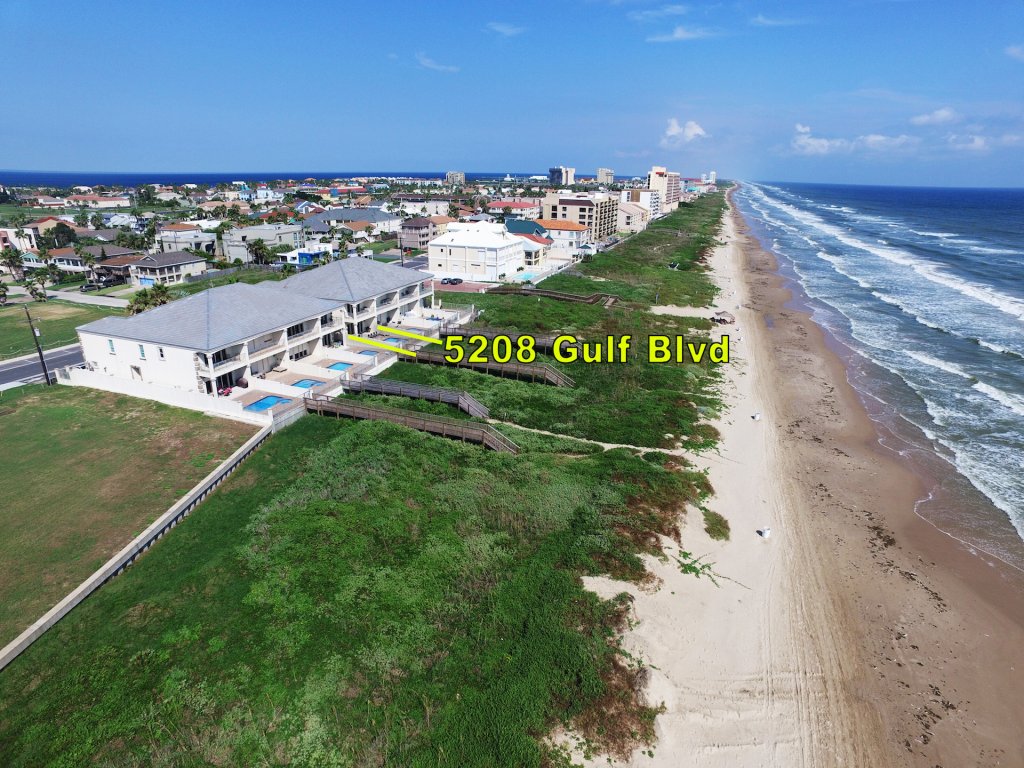 5208 Gulf Blvd Vacation Rental in South Padre Island - RedAwning