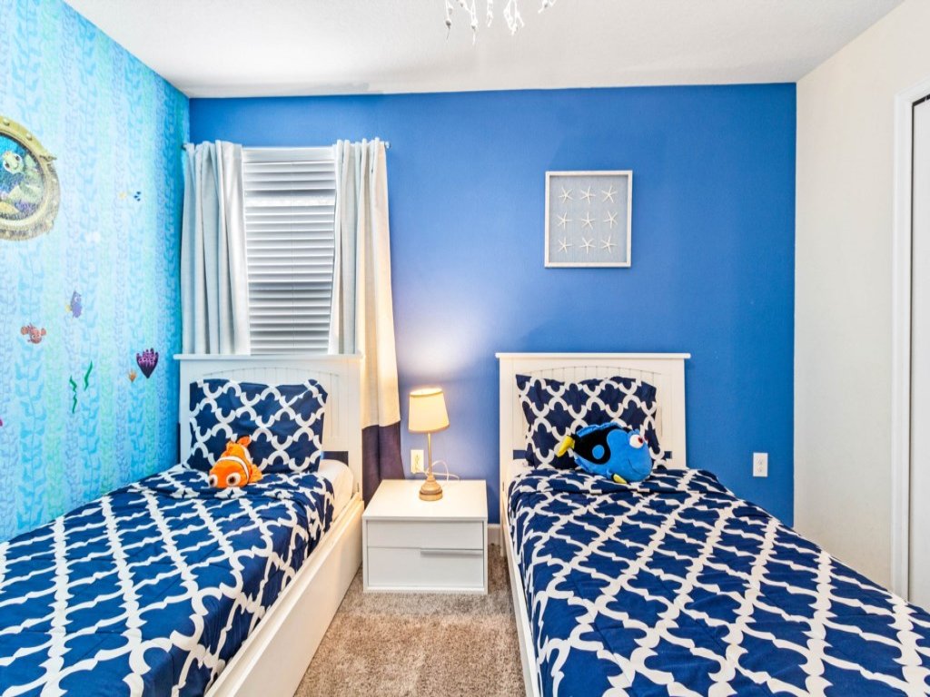 1521MC Amazing Champions Gate 8 Bedroom 5 Bed Vacation Rental in Davenport - RedAwning