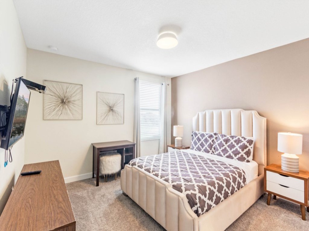 1521MC Amazing Champions Gate 8 Bedroom 5 Bed Vacation Rental in Davenport - RedAwning
