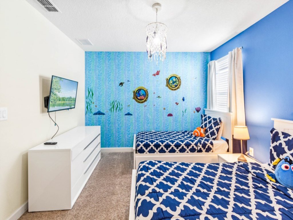 1521MC Amazing Champions Gate 8 Bedroom 5 Bed Vacation Rental in Davenport - RedAwning