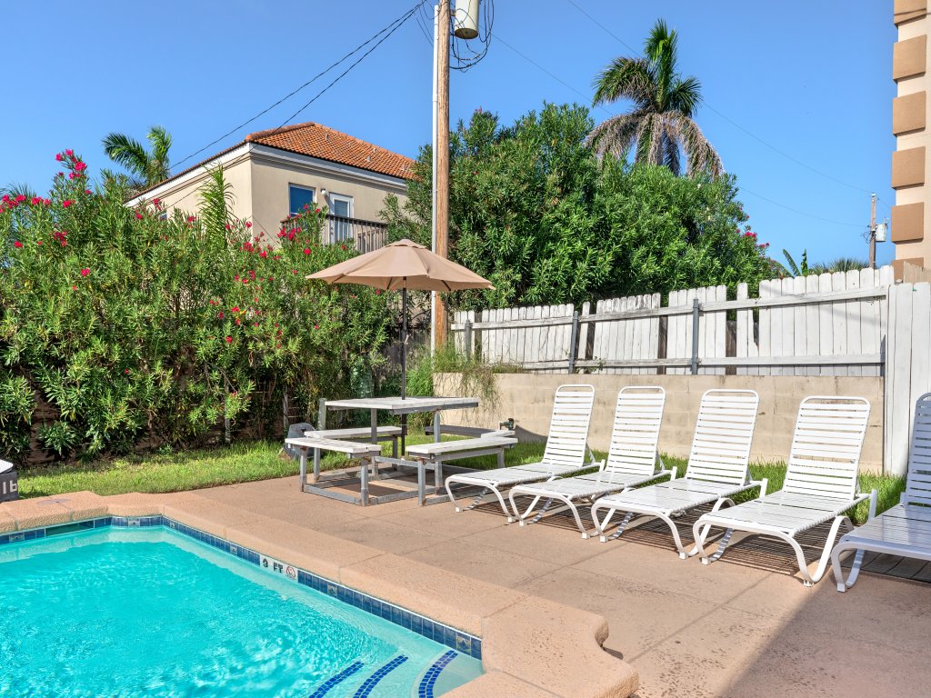 116 E. Campeche Vacation Rental in South Padre Island - RedAwning