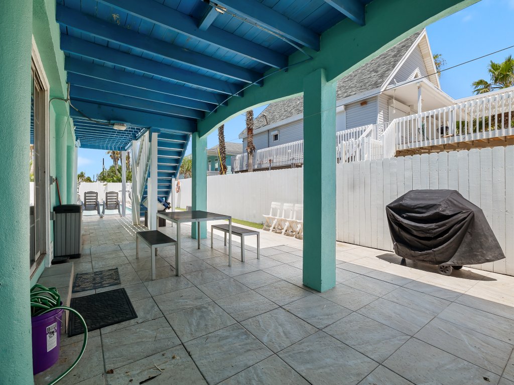 4511 Gulf Blvd Vacation Rental in South Padre Island - RedAwning