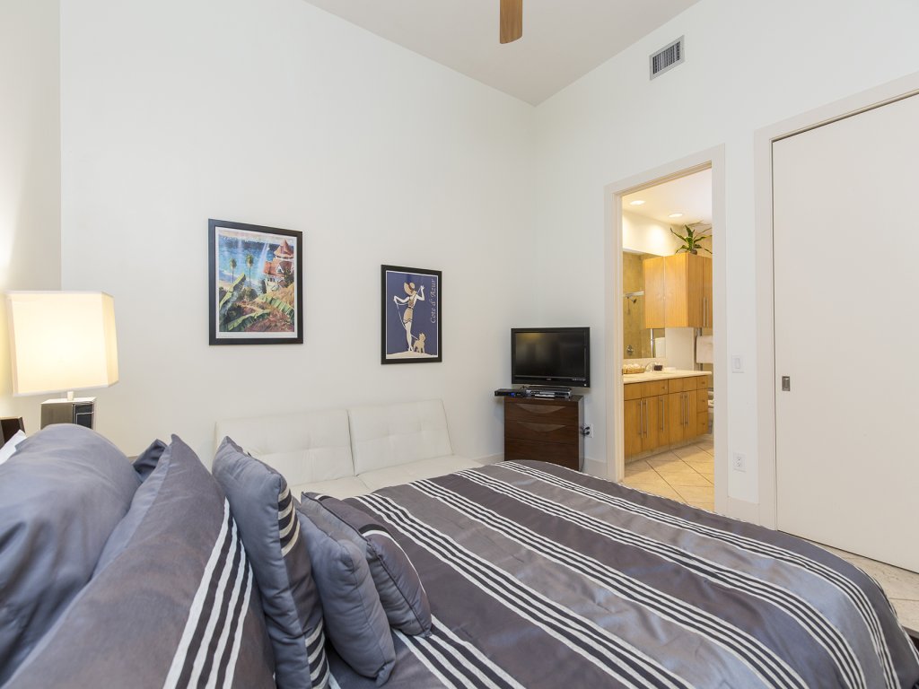 Sapphire #201 Vacation Rental in South Padre Island - RedAwning