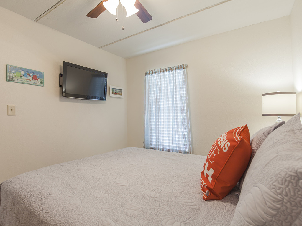 Saida III #402 Vacation Rental in South Padre Island - RedAwning
