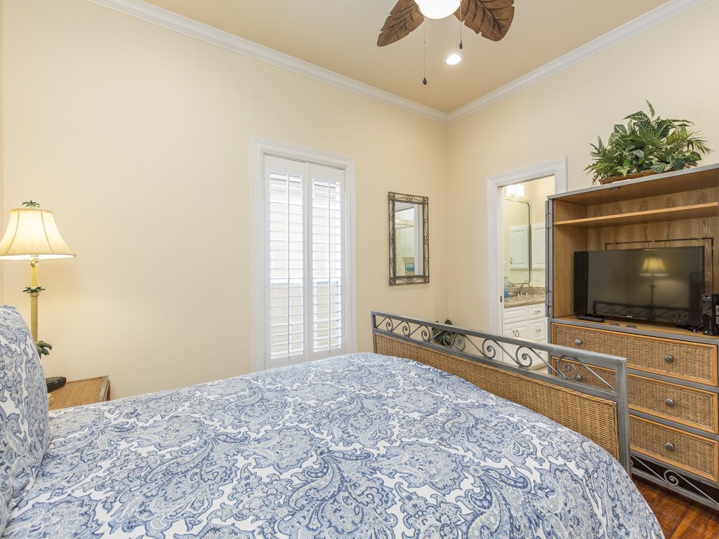 5206 Gulf Blvd Vacation Rental in South Padre Island - RedAwning