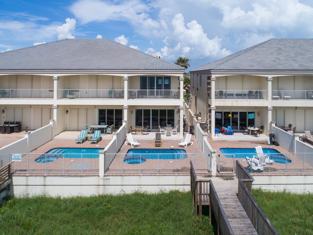 5206 Gulf Blvd Vacation Rental in South Padre Island - RedAwning