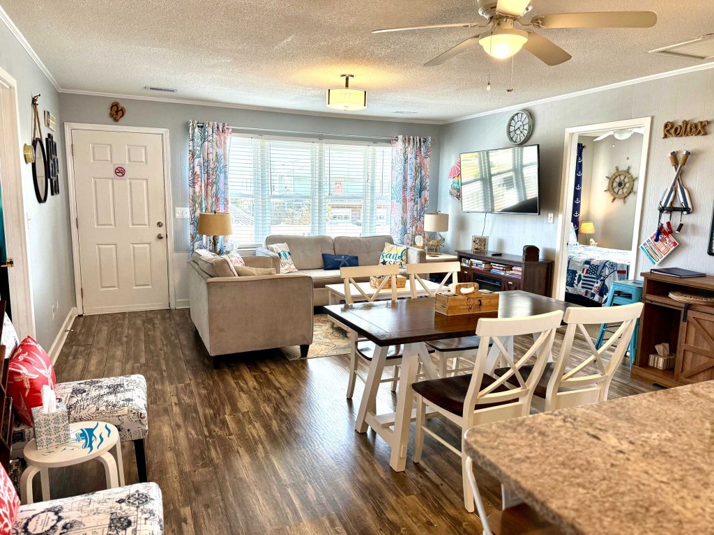 Sandy Bottoms / 330 Ocean Blvd West Vacation Rental in Holden Beach - RedAwning