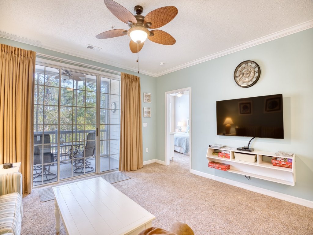 323 Arbor Trace Vacation Rental in North Myrtle Beach - RedAwning